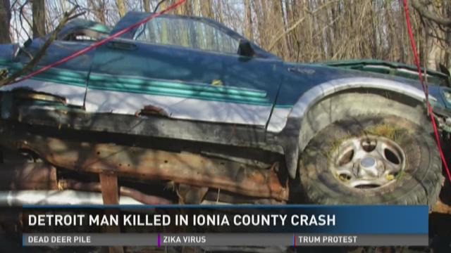 One dead after rollover crash on I-96 in Ionia County | wzzm13.com
